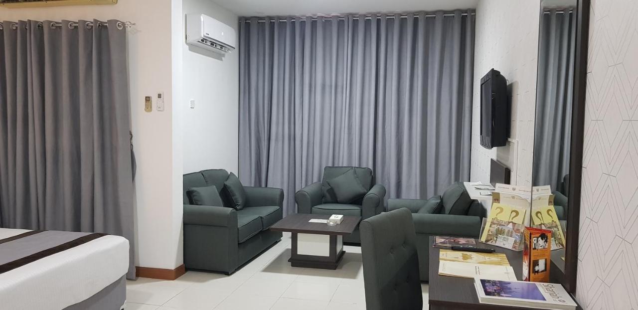 Nova Park Hotel Sharjah Ngoại thất bức ảnh