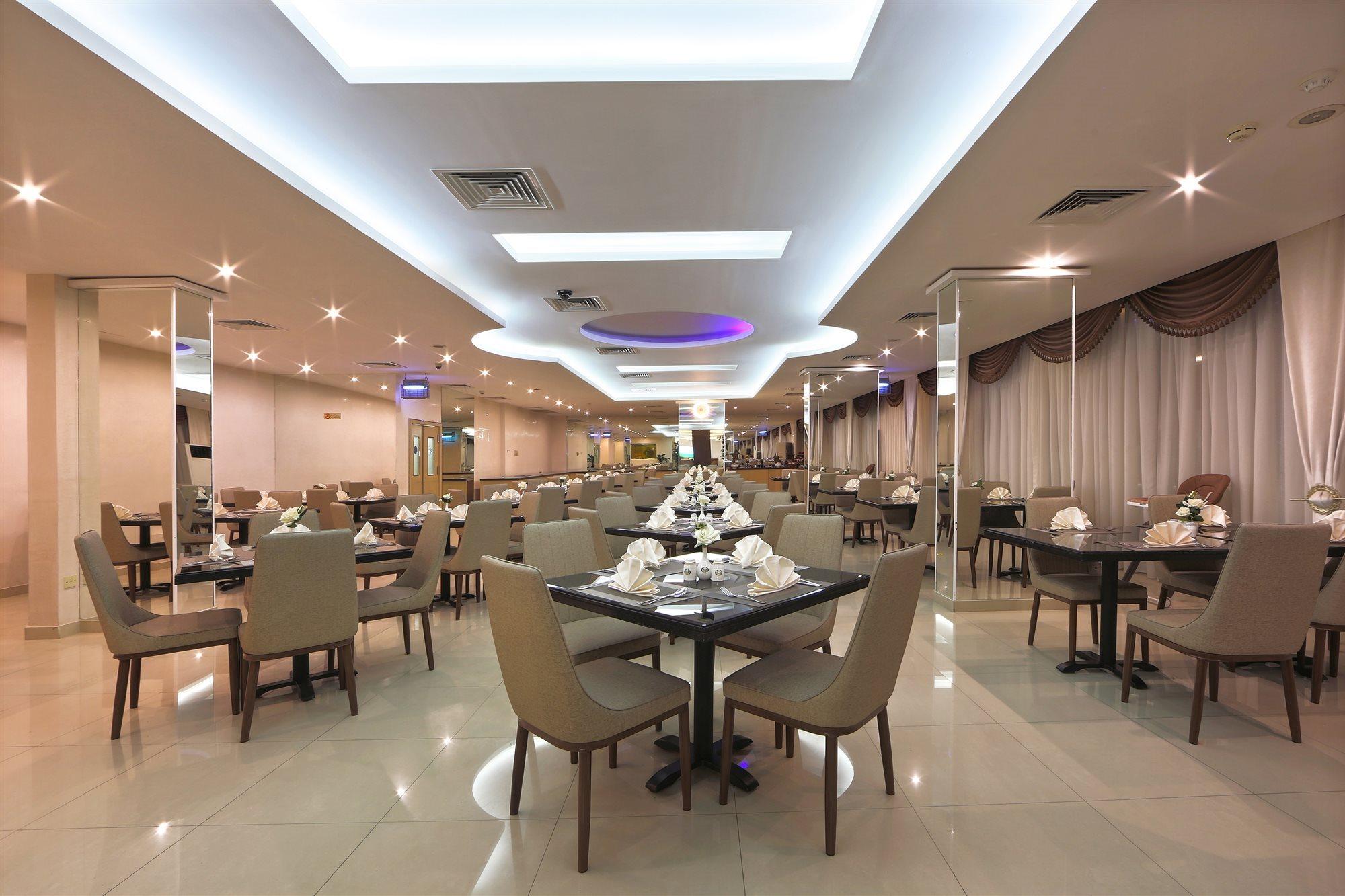 Nova Park Hotel Sharjah Ngoại thất bức ảnh