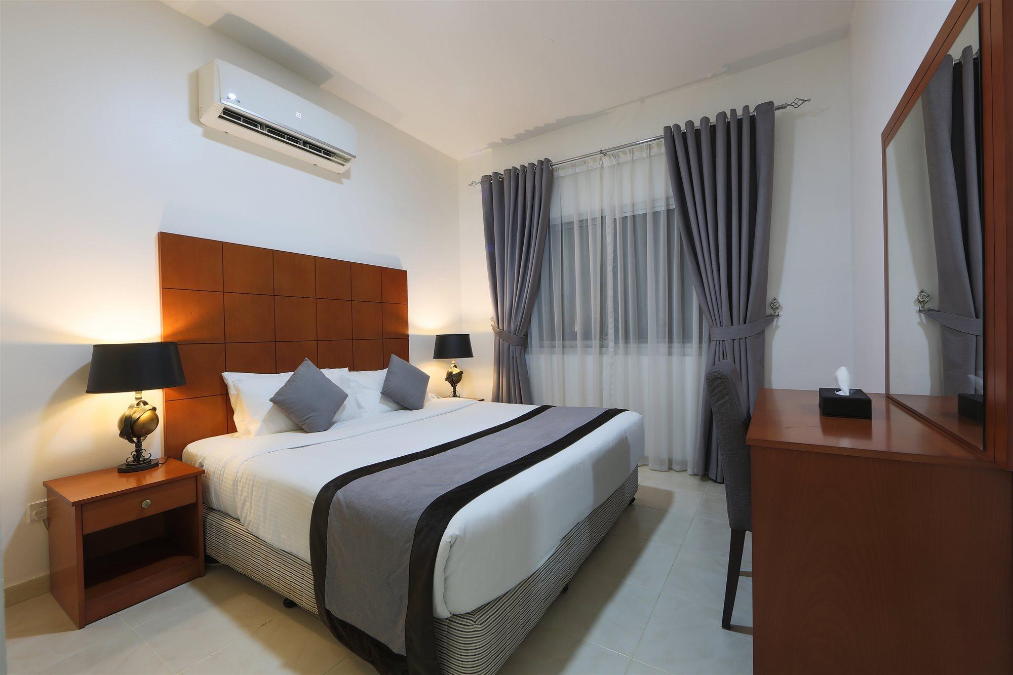 Nova Park Hotel Sharjah Ngoại thất bức ảnh