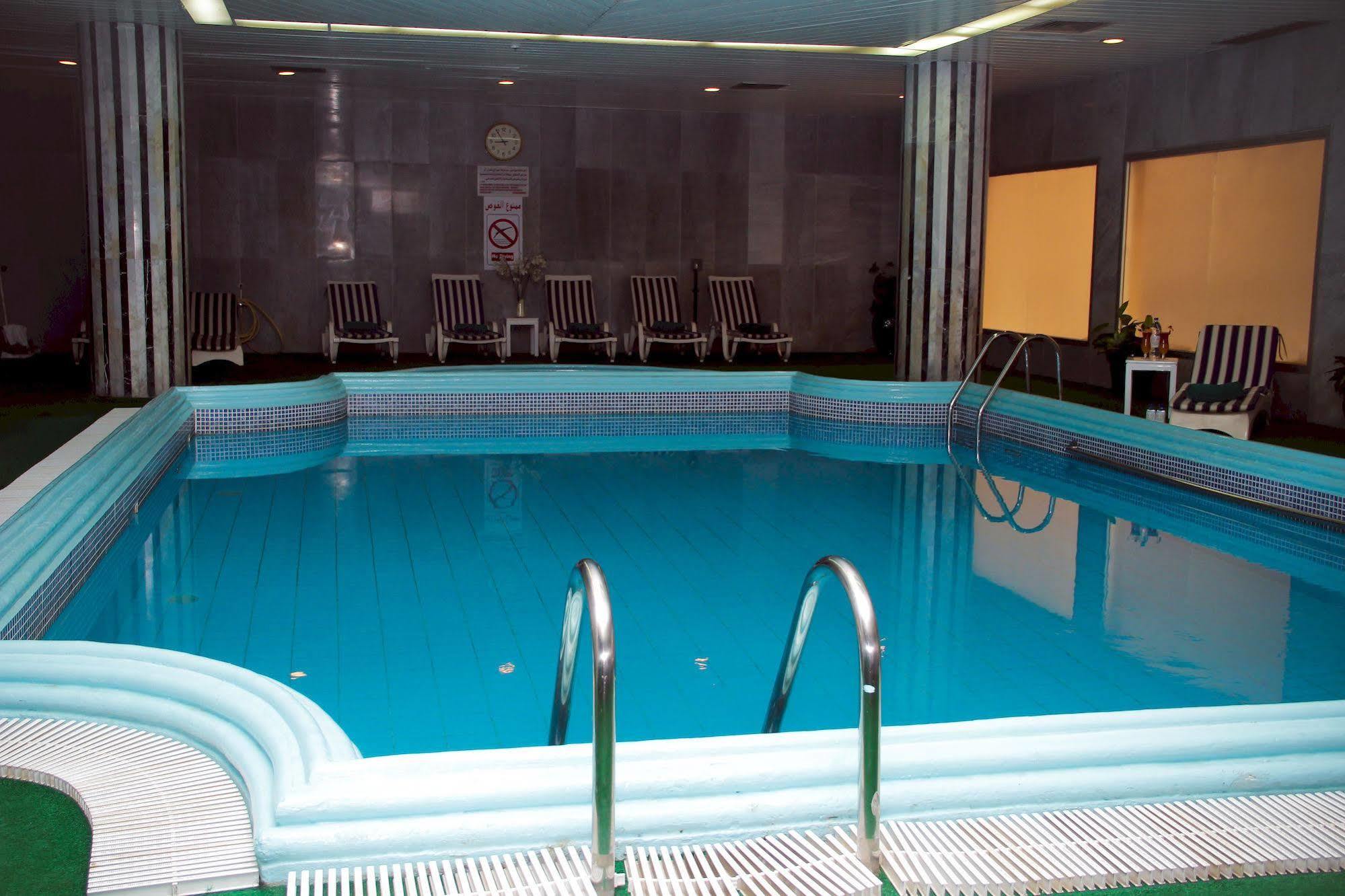 Nova Park Hotel Sharjah Ngoại thất bức ảnh